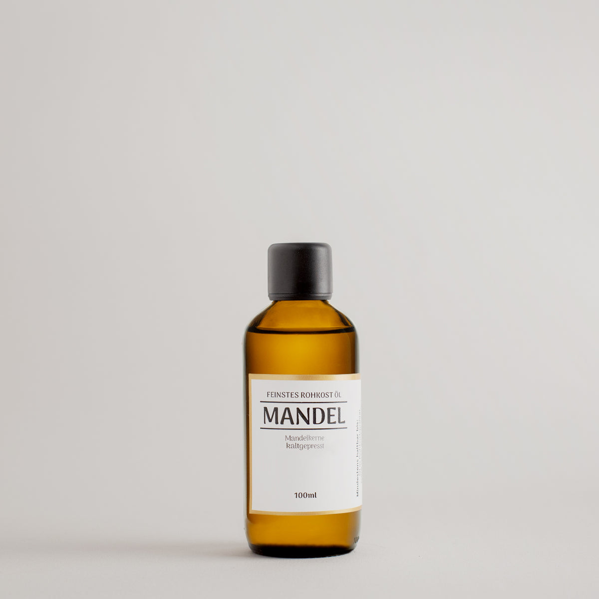 Möchtest du ein hochwertiges, natives Mandelöl kaufen, dass du essen und zur Hautpflege nutzen kannst? Dann bist du bei der Gold Ölmühle richtig.